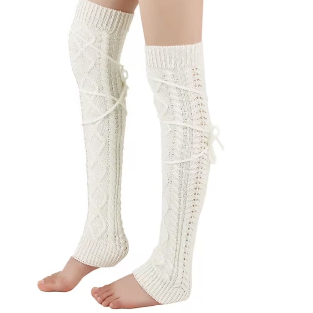 NEW !Cable Knit White Leg Warmers